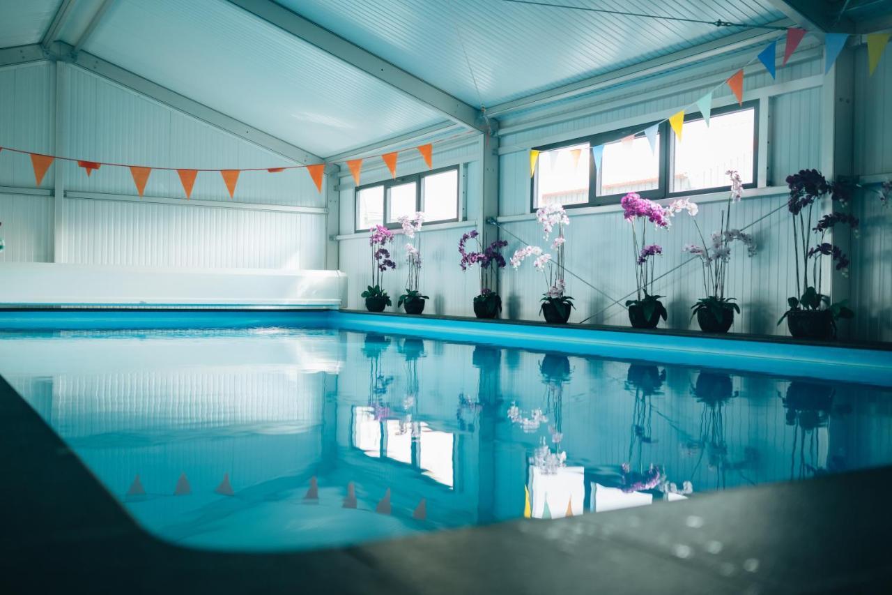 Duikresort Sub Ocean Hotel Oud-Vossemeer Buitenkant foto